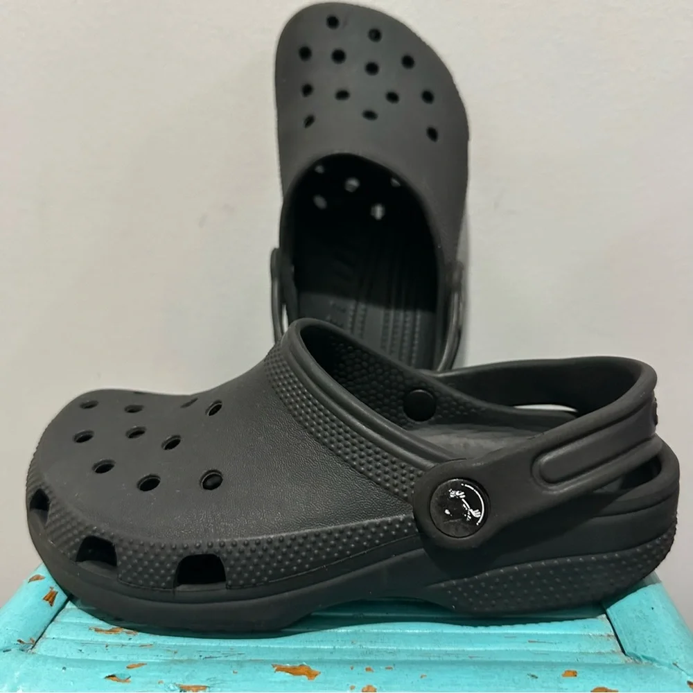 CROCS Classic Black Size J 2